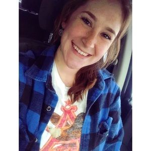 Meet your Posher, Katelyn